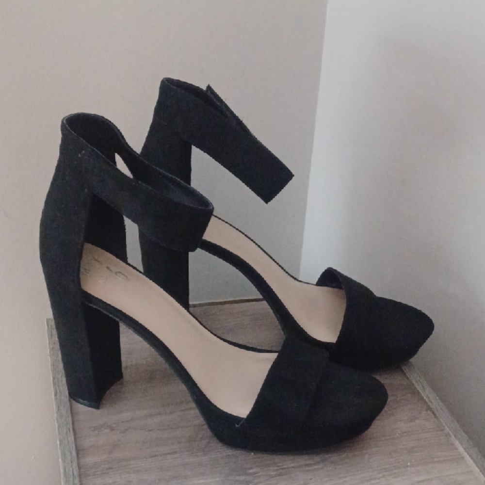 Mix No. 6 Block Heel Dressy Sandals Sz  9.5